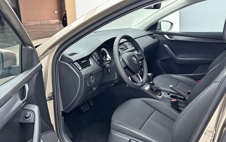 Skoda Octavia, 2022 год, 1 650 000 рублей, 17 фотография