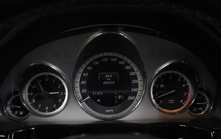 Mercedes-Benz E-Класс, 2012 год, 2 099 000 рублей, 28 фотография