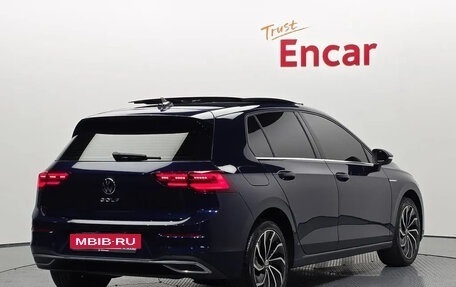 Volkswagen Golf VIII, 2022 год, 2 050 000 рублей, 3 фотография