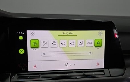 Volkswagen Golf VIII, 2022 год, 2 050 000 рублей, 16 фотография