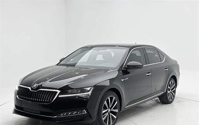 Skoda Superb III рестайлинг, 2022 год, 1 918 000 рублей, 1 фотография