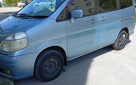 Nissan Serena II, 2003 год, 720 000 рублей, 2 фотография