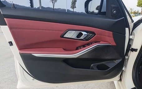 BMW 3 серия, 2021 год, 3 100 000 рублей, 10 фотография