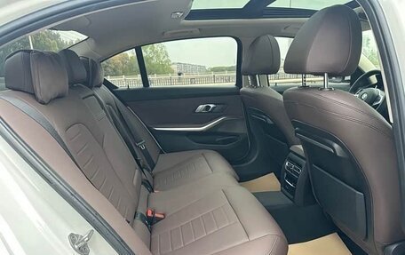 BMW 3 серия, 2021 год, 2 950 000 рублей, 12 фотография