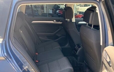 Volkswagen Passat B8 рестайлинг, 2017 год, 1 300 000 рублей, 15 фотография