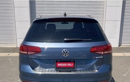Volkswagen Passat B8 рестайлинг, 2017 год, 1 300 000 рублей, 7 фотография
