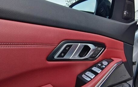 BMW 3 серия, 2021 год, 3 100 000 рублей, 11 фотография