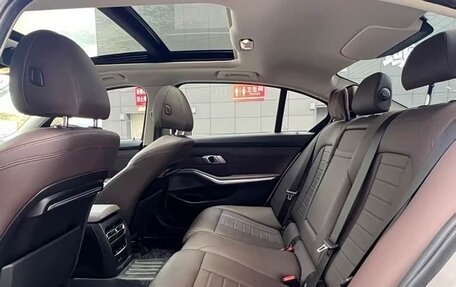 BMW 3 серия, 2021 год, 3 100 000 рублей, 13 фотография