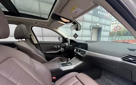 BMW 3 серия, 2021 год, 3 100 000 рублей, 16 фотография