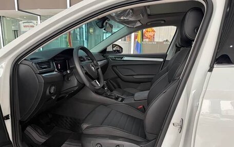 Skoda Superb III рестайлинг, 2022 год, 1 920 000 рублей, 7 фотография