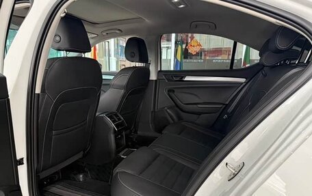 Skoda Superb III рестайлинг, 2022 год, 1 920 000 рублей, 11 фотография
