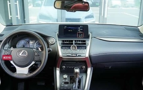 Lexus NX I, 2020 год, 2 800 000 рублей, 5 фотография