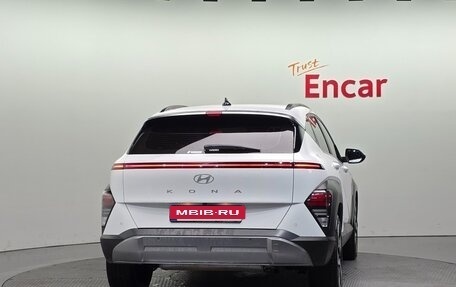 Hyundai Kona, 2023 год, 2 430 000 рублей, 4 фотография