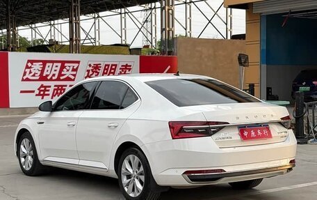 Skoda Superb III рестайлинг, 2022 год, 1 838 000 рублей, 6 фотография