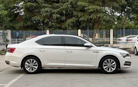 Skoda Superb III рестайлинг, 2022 год, 1 838 000 рублей, 4 фотография