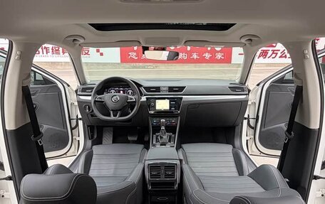 Skoda Superb III рестайлинг, 2022 год, 1 838 000 рублей, 10 фотография