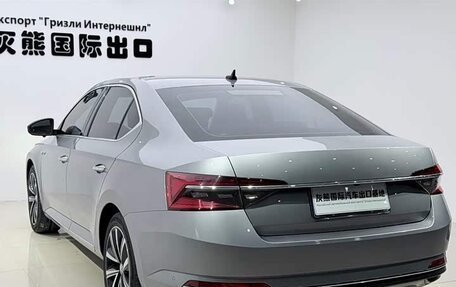 Skoda Superb III рестайлинг, 2022 год, 1 935 000 рублей, 6 фотография