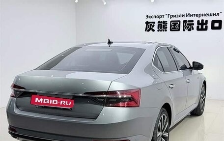 Skoda Superb III рестайлинг, 2022 год, 1 935 000 рублей, 4 фотография