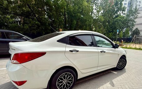 Hyundai Solaris II рестайлинг, 2014 год, 925 000 рублей, 5 фотография