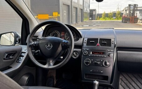 Mercedes-Benz A-Класс, 2012 год, 670 000 рублей, 15 фотография