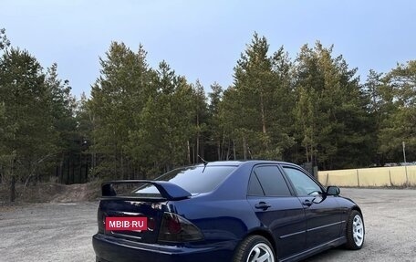 Toyota Altezza, 2002 год, 1 045 000 рублей, 4 фотография