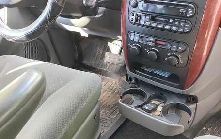 Chrysler Town & Country IV, 2005 год, 350 000 рублей, 16 фотография