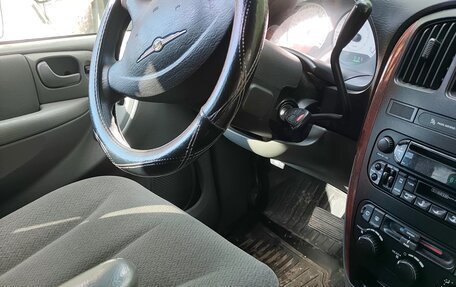 Chrysler Town & Country IV, 2005 год, 350 000 рублей, 15 фотография