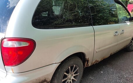 Chrysler Town & Country IV, 2005 год, 350 000 рублей, 19 фотография