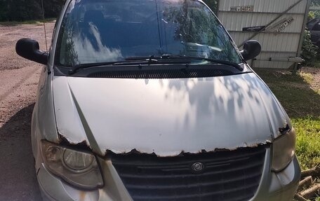 Chrysler Town & Country IV, 2005 год, 350 000 рублей, 13 фотография