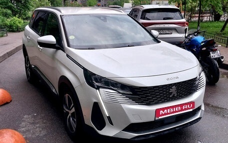 Peugeot 5008 II, 2021 год, 2 080 000 рублей, 3 фотография