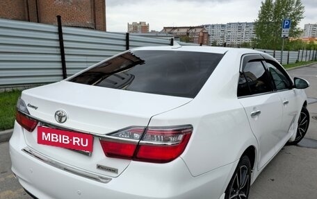 Toyota Camry, 2017 год, 2 350 000 рублей, 6 фотография