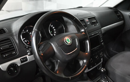 Skoda Yeti I рестайлинг, 2013 год, 1 150 000 рублей, 16 фотография