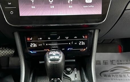 Skoda Superb III рестайлинг, 2022 год, 1 890 000 рублей, 10 фотография