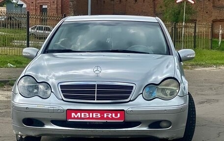 Mercedes-Benz C-Класс, 2000 год, 420 000 рублей, 1 фотография