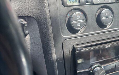 Volkswagen Touran III, 2005 год, 420 000 рублей, 1 фотография