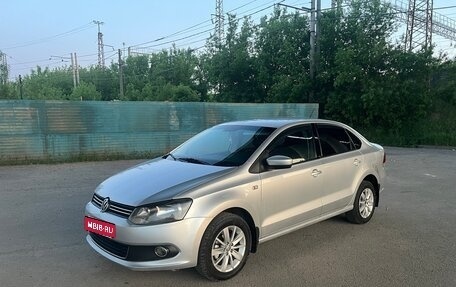 Volkswagen Polo VI (EU Market), 2013 год, 590 000 рублей, 1 фотография
