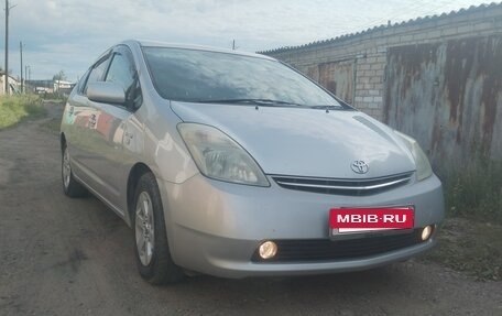 Toyota Prius, 2008 год, 830 000 рублей, 14 фотография
