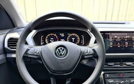Volkswagen T-Cross I, 2022 год, 1 578 800 рублей, 9 фотография
