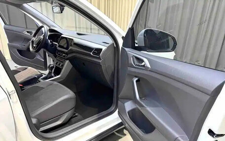 Volkswagen T-Cross I, 2022 год, 1 578 800 рублей, 5 фотография