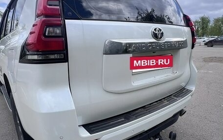 Toyota Land Cruiser Prado 150 рестайлинг 2, 2020 год, 7 000 000 рублей, 7 фотография