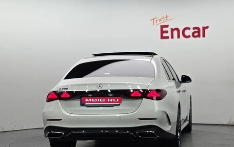Mercedes-Benz E-Класс, 2025 год, 6 200 000 рублей, 4 фотография