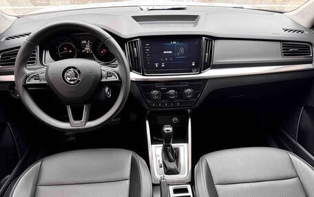 Skoda Kamiq I, 2022 год, 1 680 000 рублей, 8 фотография