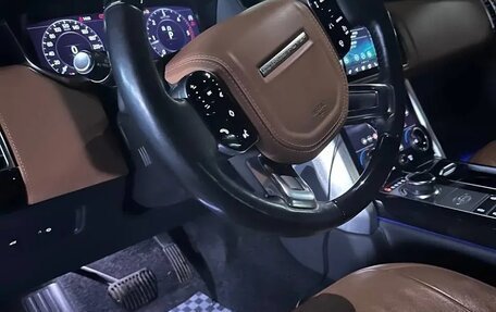Land Rover Range Rover IV рестайлинг, 2019 год, 8 900 000 рублей, 3 фотография