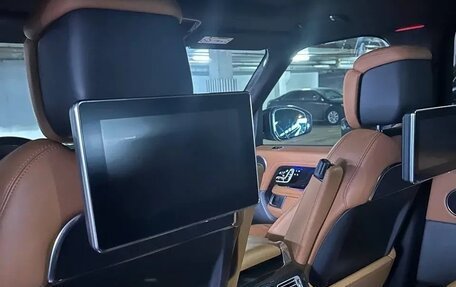 Land Rover Range Rover IV рестайлинг, 2019 год, 8 900 000 рублей, 6 фотография