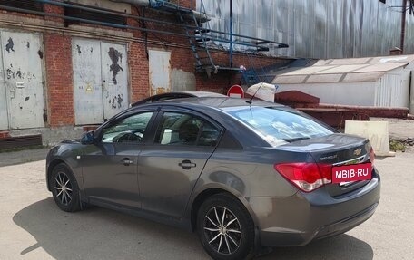 Chevrolet Cruze II, 2013 год, 530 000 рублей, 10 фотография