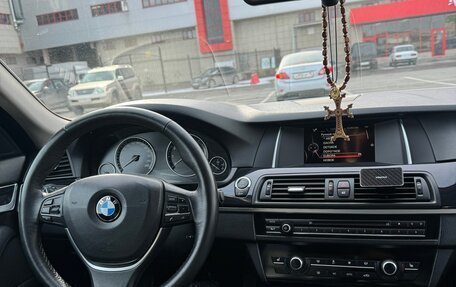 BMW 5 серия, 2015 год, 2 650 000 рублей, 13 фотография