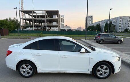 Chevrolet Cruze II, 2011 год, 720 000 рублей, 3 фотография