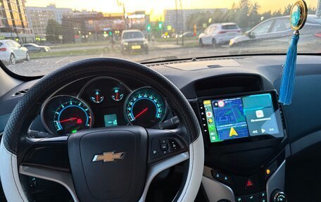 Chevrolet Cruze II, 2011 год, 720 000 рублей, 9 фотография