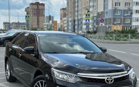 Toyota Camry, 2017 год, 2 475 000 рублей, 3 фотография