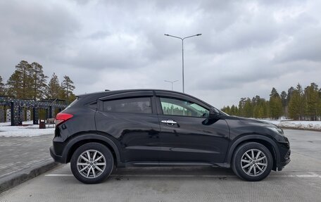 Honda Vezel, 2018 год, 1 950 000 рублей, 6 фотография